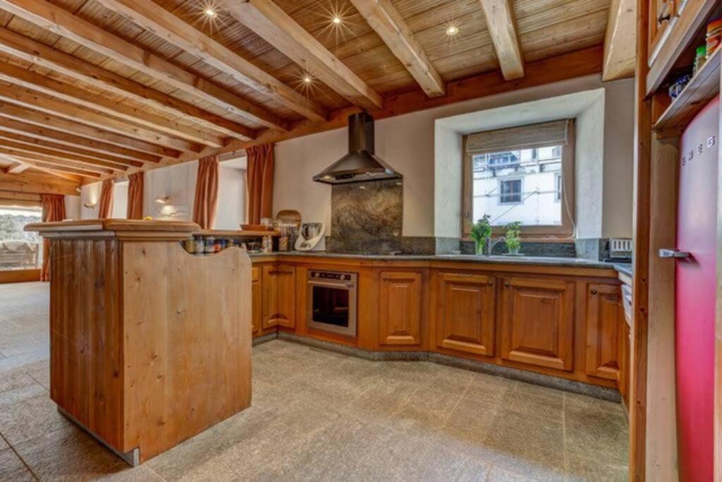 Spacious 3-Bed In The Heart Of Шамони Экстерьер фото